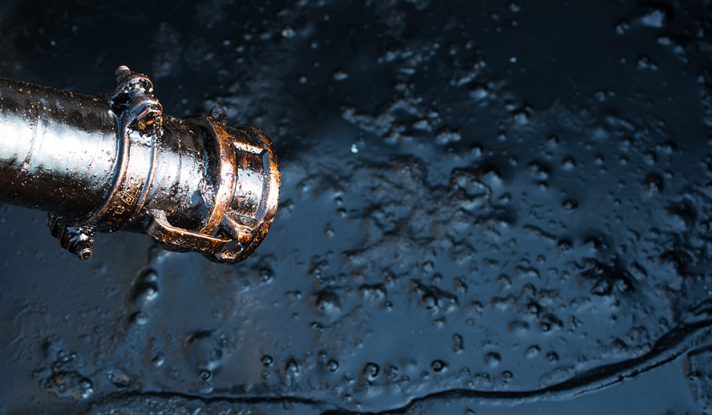 A metal hose and oil